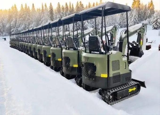 2025 TYPHON TERROR XV STORM Mini Excavator – 1.05 Ton Trench Digger with B&S Engine | USA