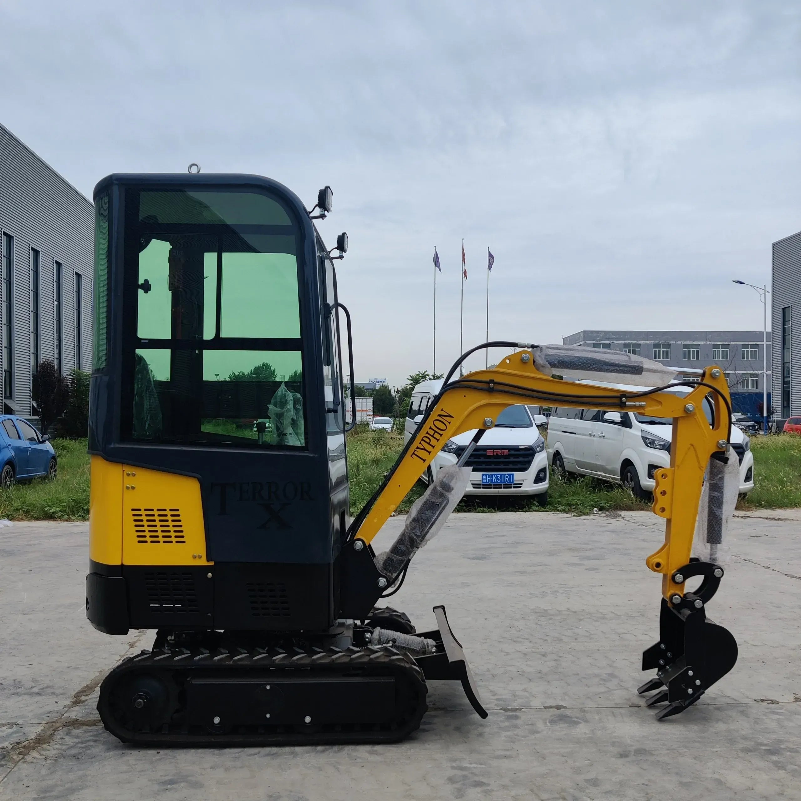 TYPHON Terror X Mini Excavator – 2,500lb Trench Digger w Cabin USA