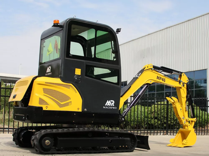New Brand Mini Excavator 2 Ton Farm Small Digger EPA Engine Cab