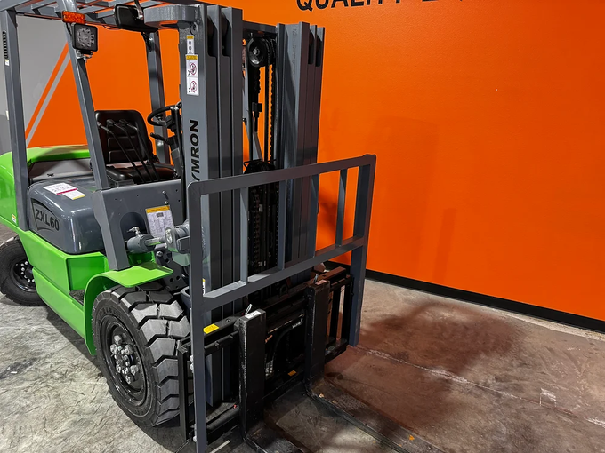 KYMRON® ZXL140 Forklift 15,000lbs lifting Cummins Diesel